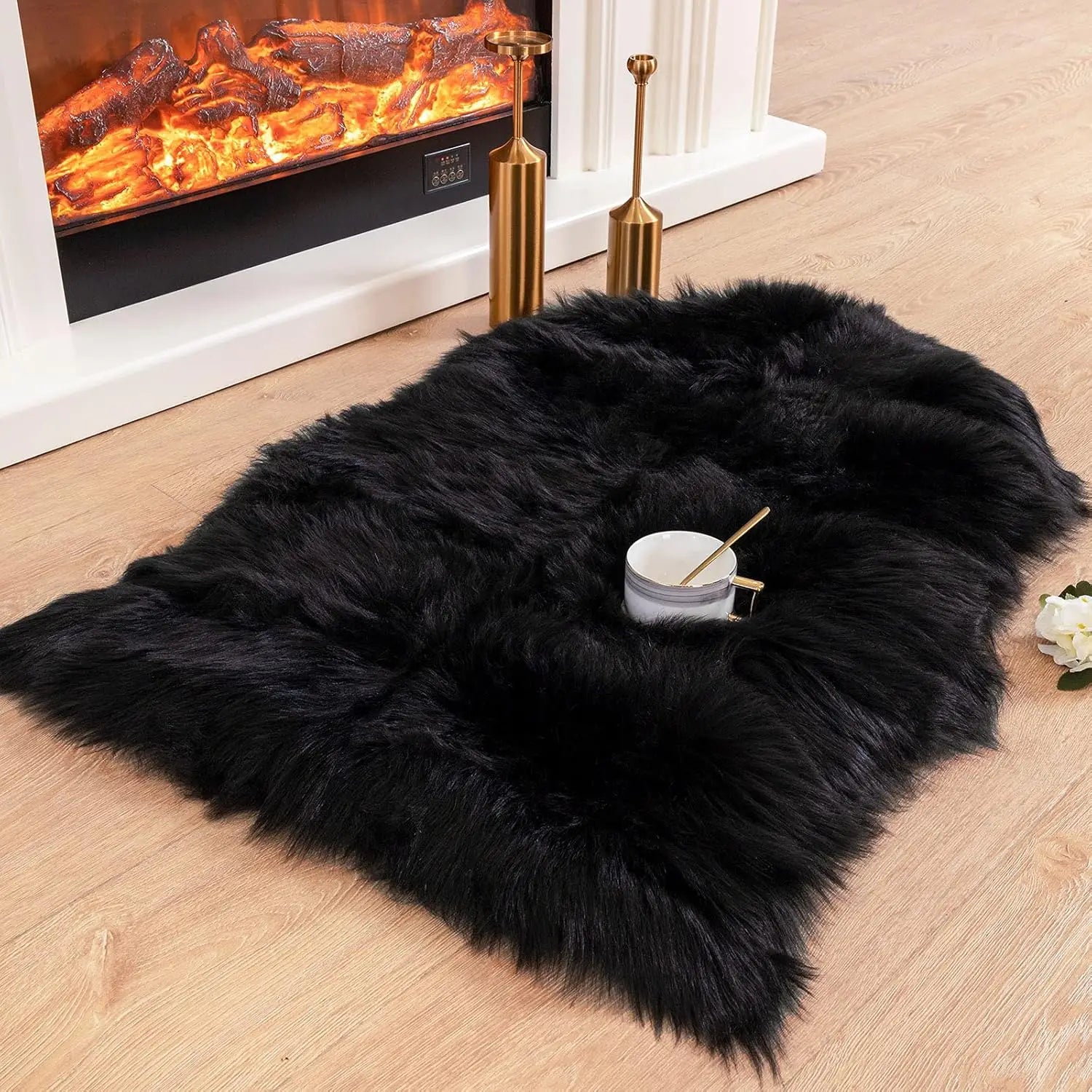 Soft Shaggy Faux Fur Rug 60x90cm - Extra Thick Non-Slip Plush Bedroom & Living Room Carpet