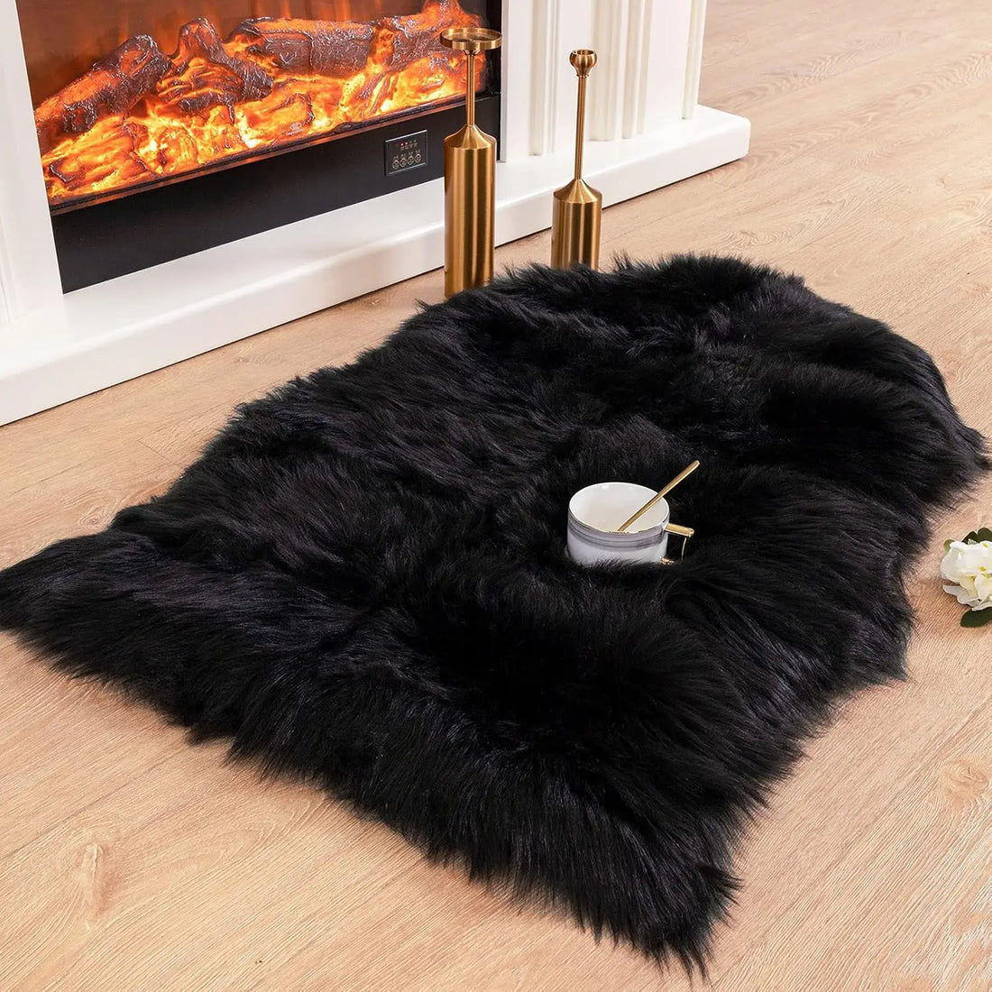 Soft Shaggy Faux Fur Rug 60x90cm - Extra Thick Non-Slip Plush Bedroom & Living Room Carpet
