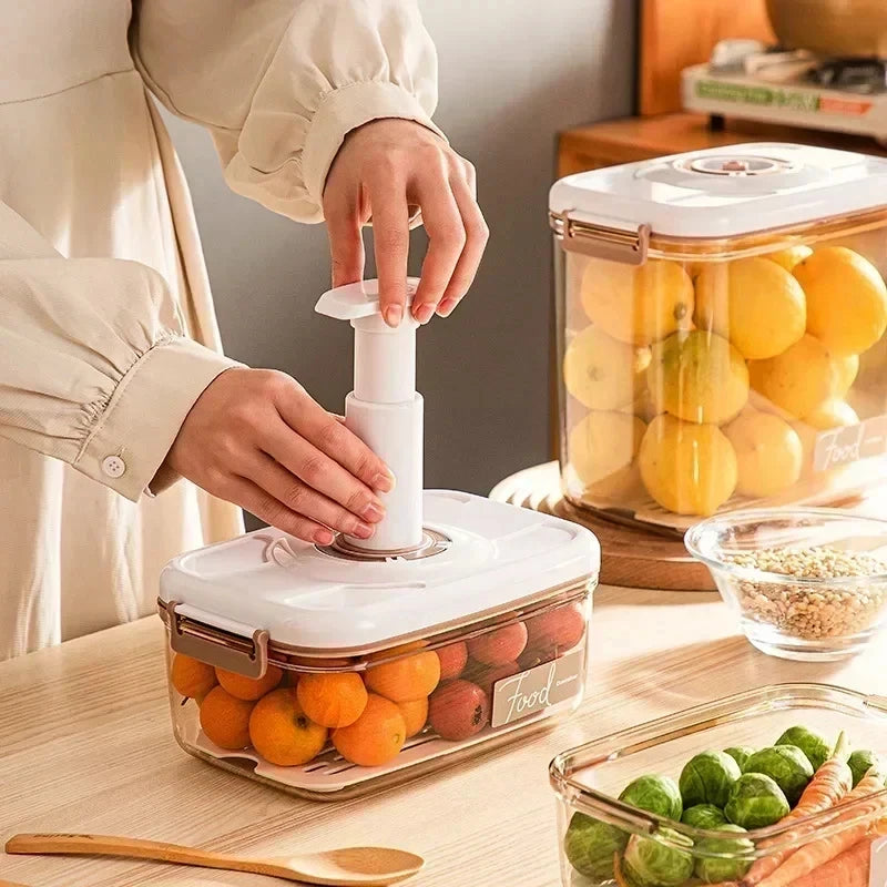 Vacuum Sealed Food Storage Box - Large Capacity Transparent Fresh-Keeping Kitchen Container with Pump