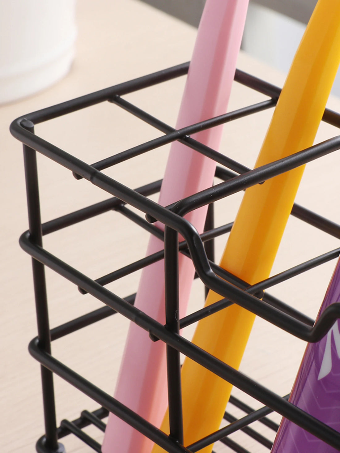 Black Toothbrush Holder Stainless Steel Toothbrush Holder Tooth Brushing Holder Stand Bathroom Accessories Organizer